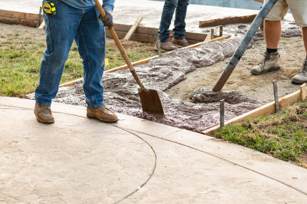 Best Driveway Concrete Repair  in Lindsay, OK