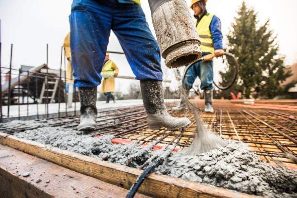 Best Concrete Demolition Services  in Lindsay, OK
